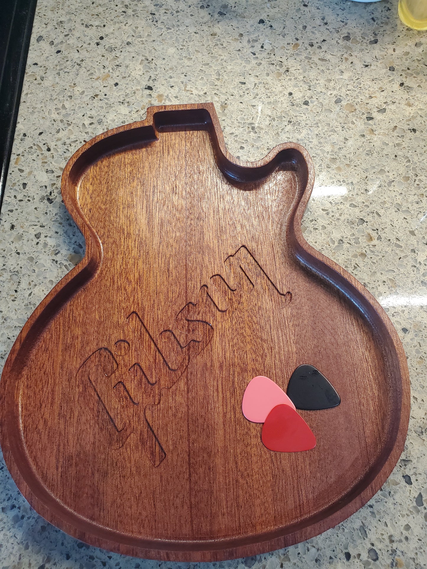 Guitar tray